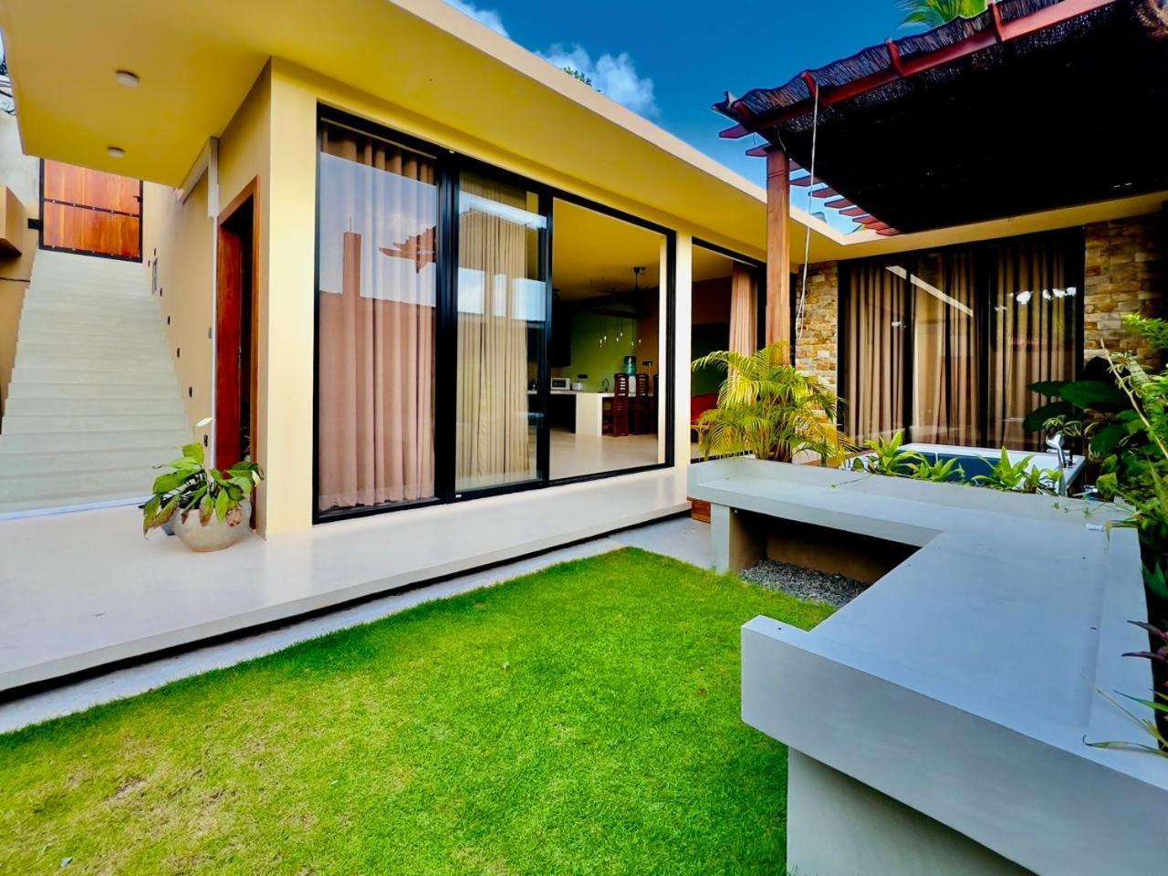 The Neylipz - Fully Air Conditioned 3 Bedroom Apartment Weligama Exterior foto
